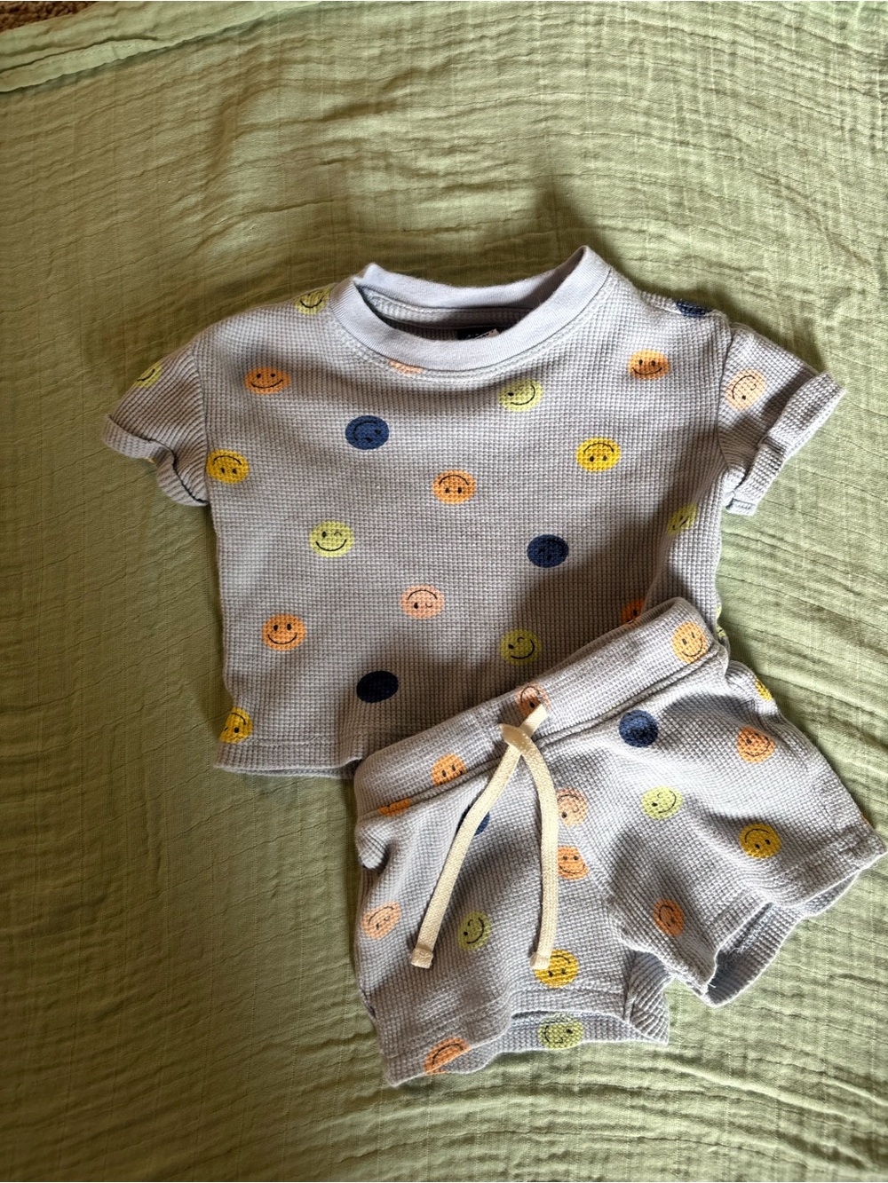 Smiley Waffle Knit Short Set - Pastel Gray with Yellow, Orange & Navy Dots